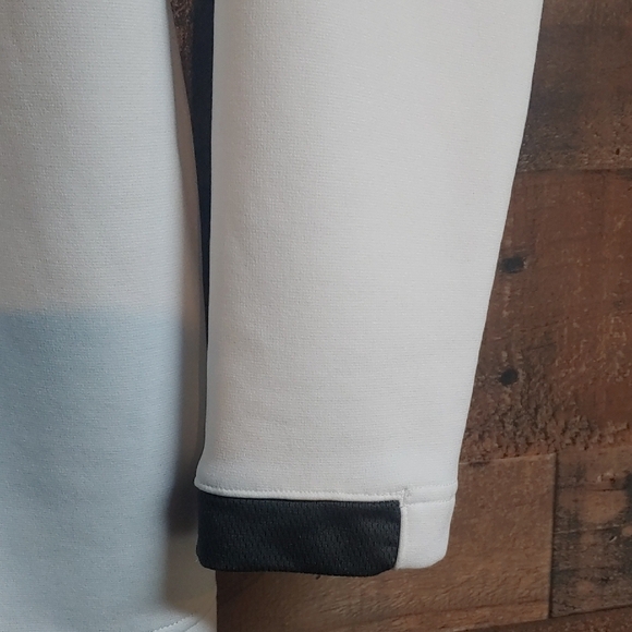 Nike Black and White Long Sleeve Shirt - Picture 8 of 9